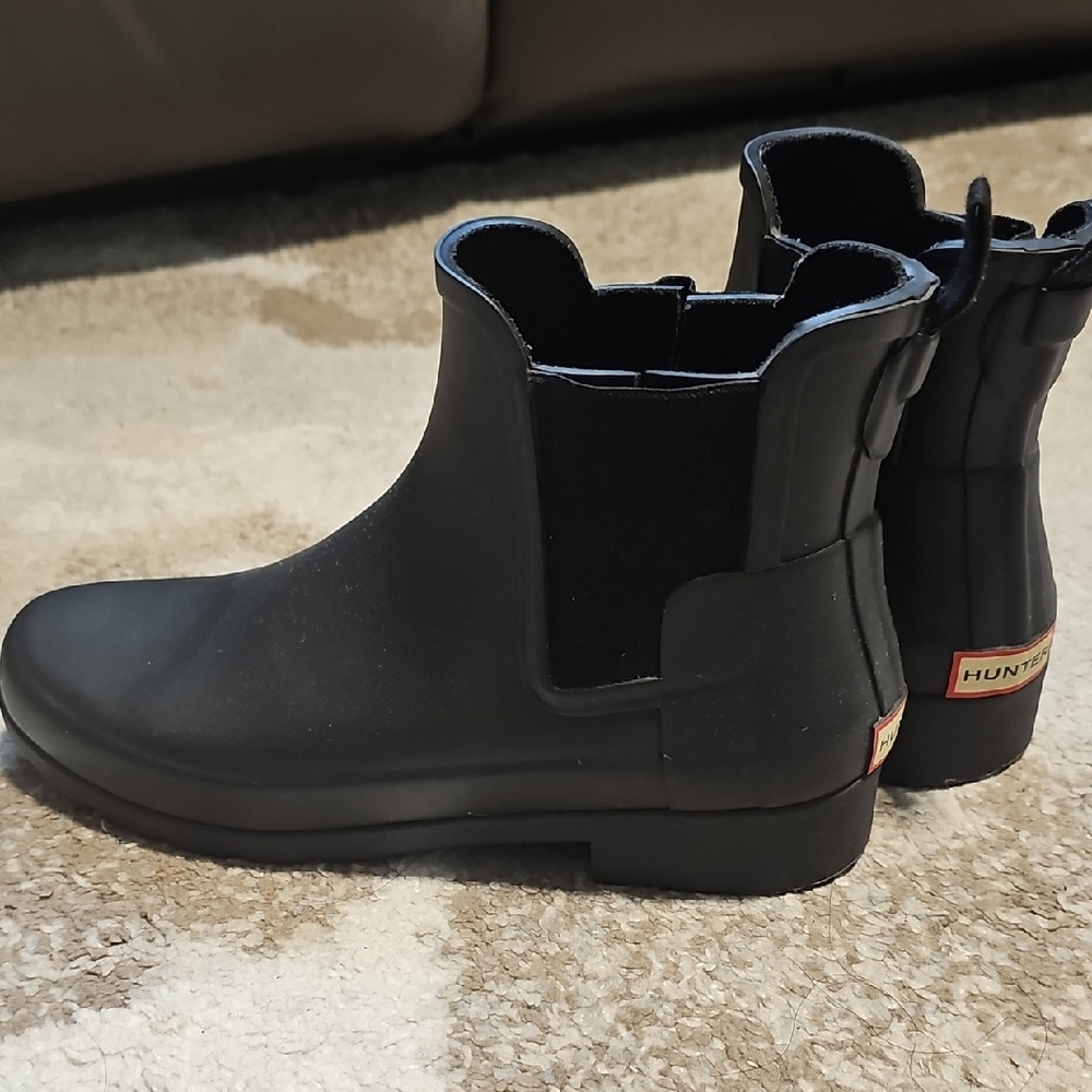 Hunter Women's Black Rain Boots